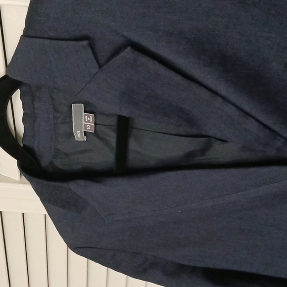 Vince Navy Linen Blend Blazer, Size 10 - Picture 5 of 11